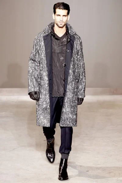 Look 5